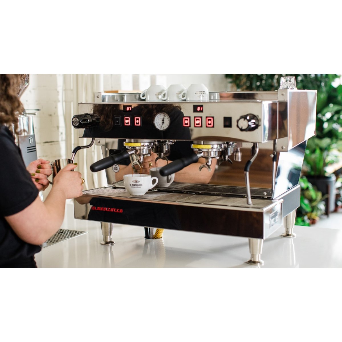 La Marzocco - La Marzocco Linea Classic S 2 - 3 group Dual Boiler Espresso Machine - Espresso Machine - Prime Coffee Suppliers