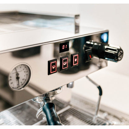 La Marzocco - La Marzocco Linea Classic S 2 - 3 group Dual Boiler Espresso Machine - Espresso Machine - Prime Coffee Suppliers