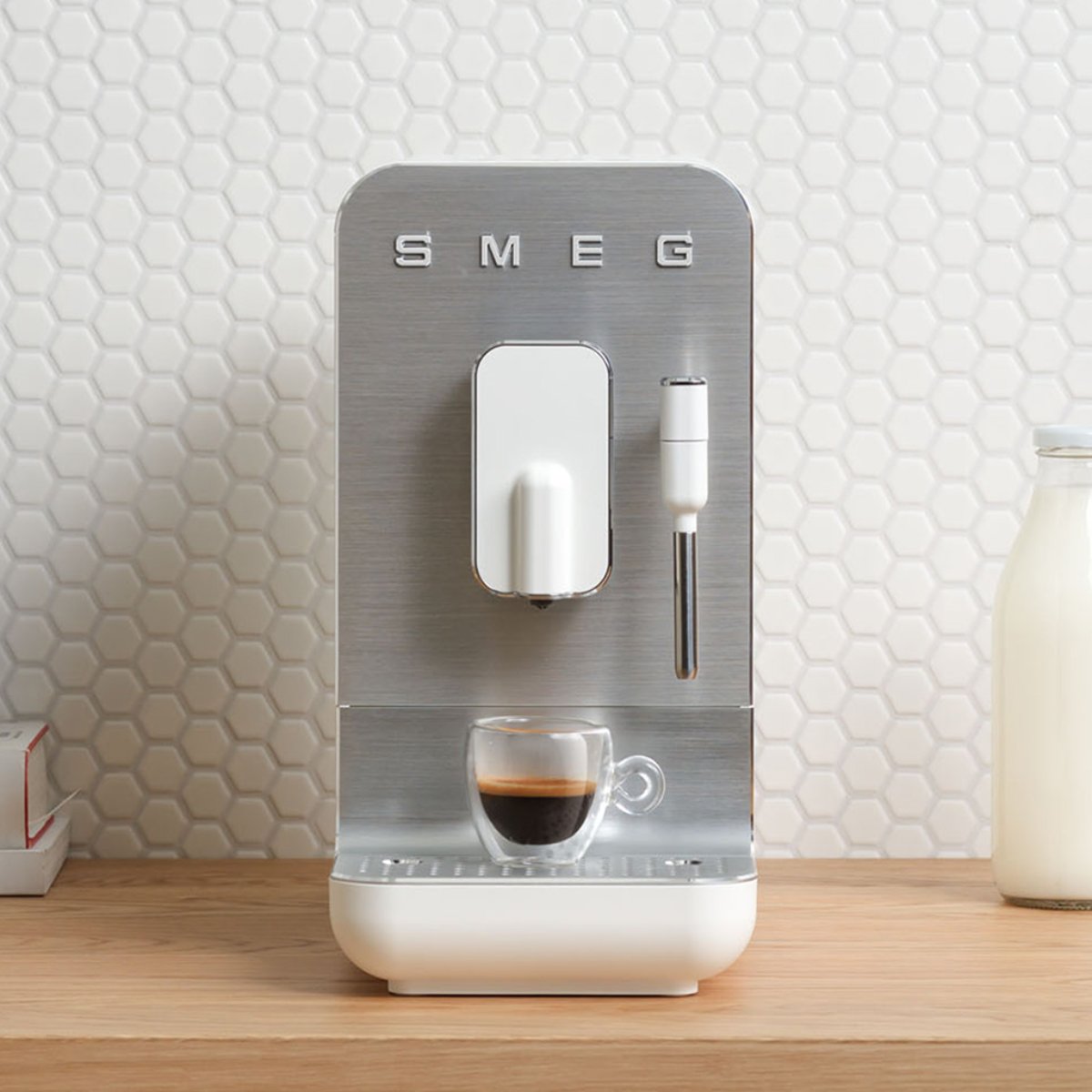 Smeg - Smeg BCC12 Automatic Espresso Coffee Machine + Milk Frother - Espresso Machine - Prime Coffee Suppliers