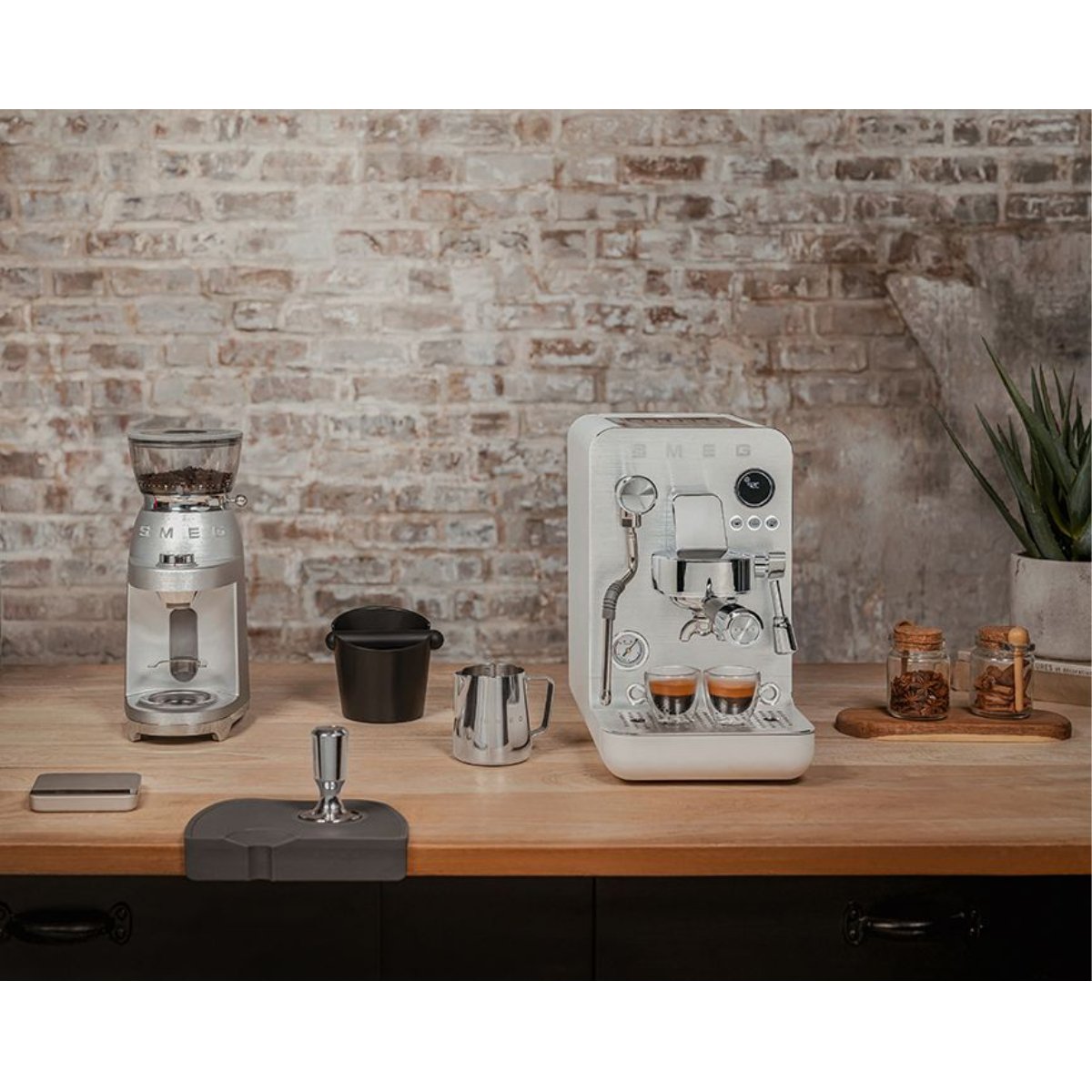 Smeg - SMEG EMC02 MiniPro - Semi Professional Espresso Machine - Coming Soon - Espresso Machine - Prime Coffee Suppliers